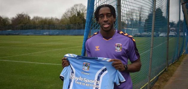 مانشستر سيتي يعير ظهيره الشاب إلى كوفنتري سيتي