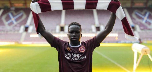 مستعمرة أسترالية.. نيوكاسل يعير لاعبه المولود في مصر إلى هارتس الاسكتلندي