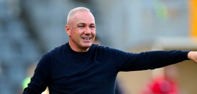 لم يحقق أي انتصار.. كريمونيزي  يعلن إقالة مدربه